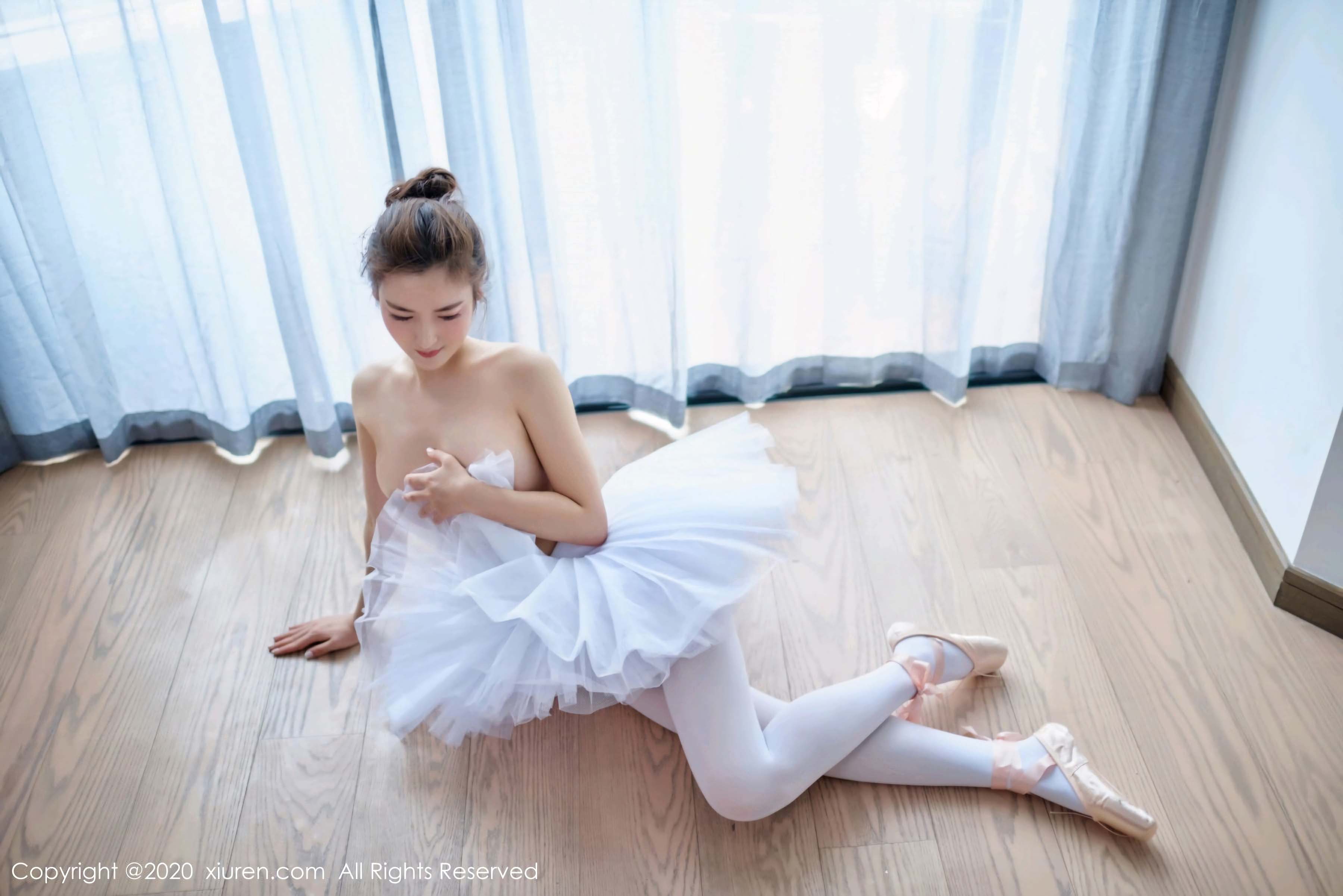 2020.09.15No.2560白露小猪性感写真插图6